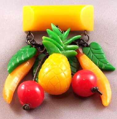 JE35 Judith Evans mixed fruit pin